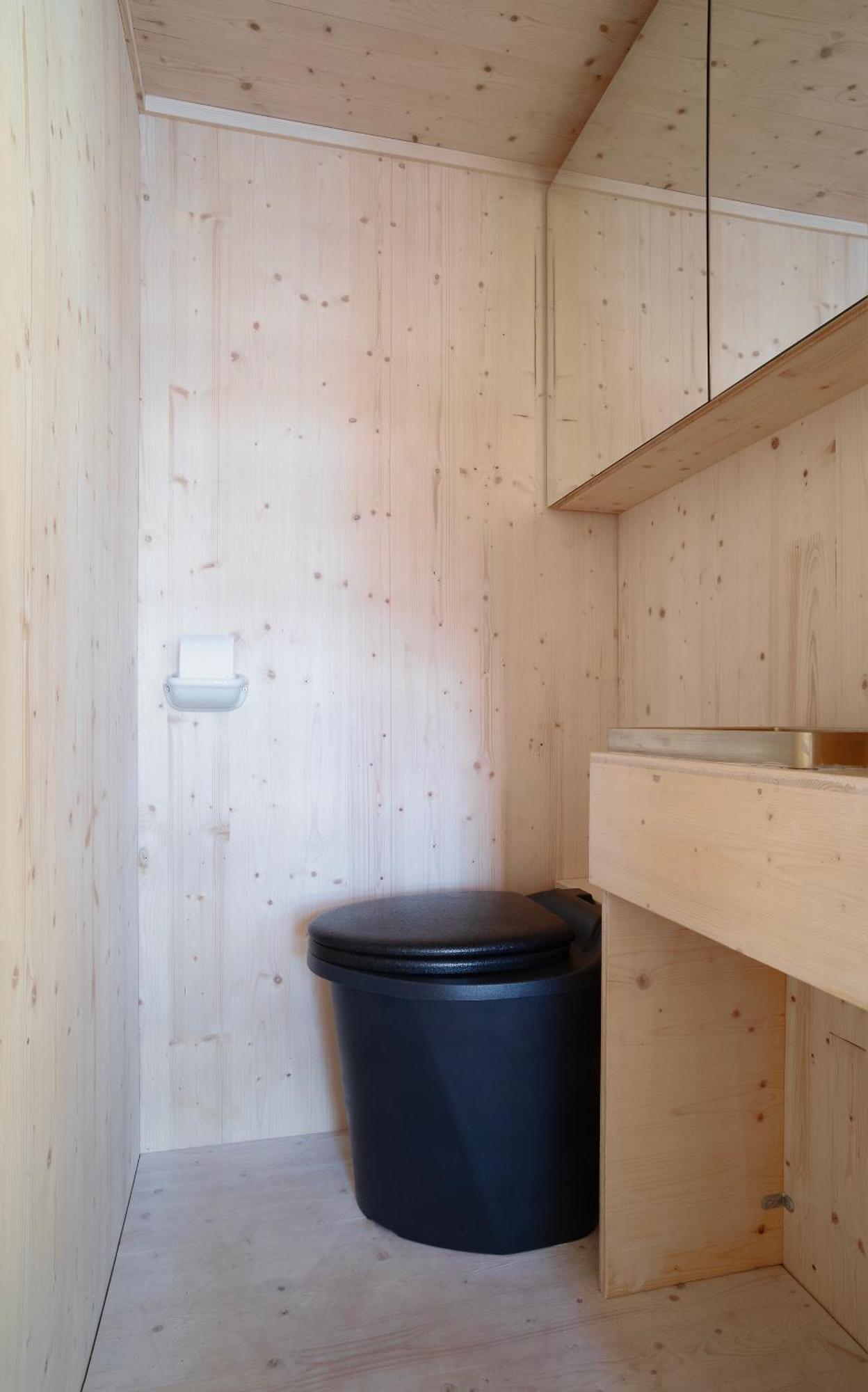 Majamaja Helsinki Off-Grid Retreat Pensionat Exteriör bild